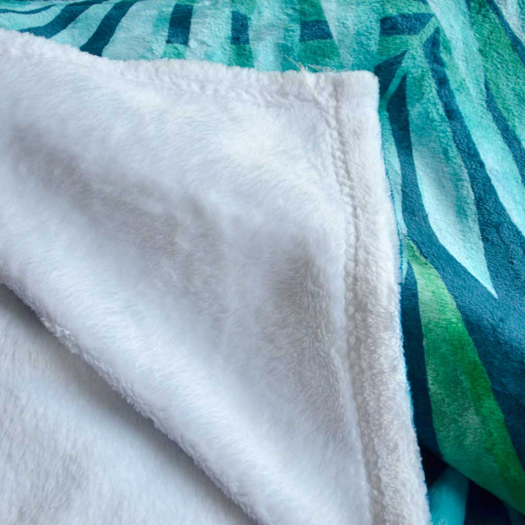 Nahaufnahme der Fotodecke zeigt die weiche, weiße Rückseite. 