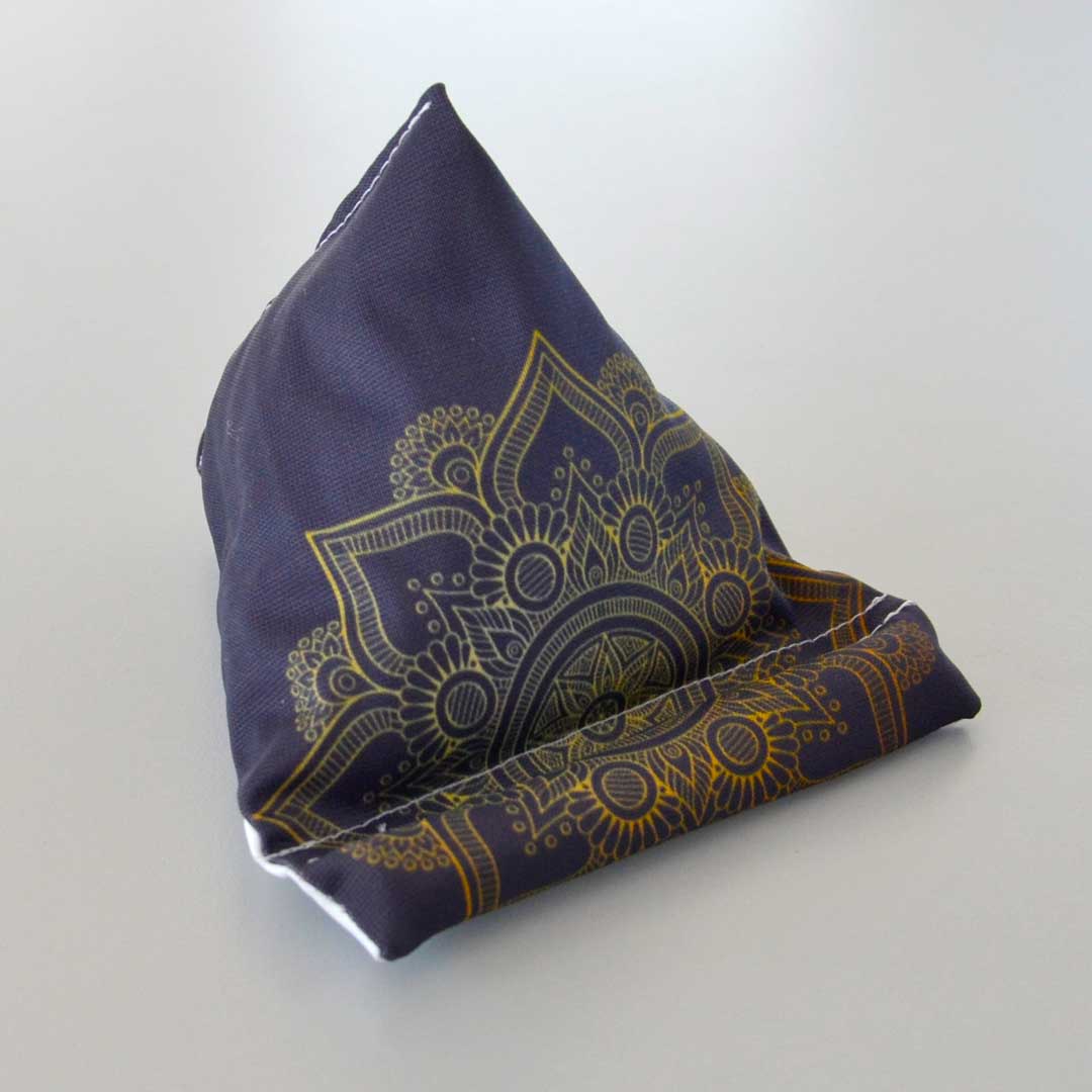 Handy-Sitzsack mit bedrucktem goldenen Mandalamuster