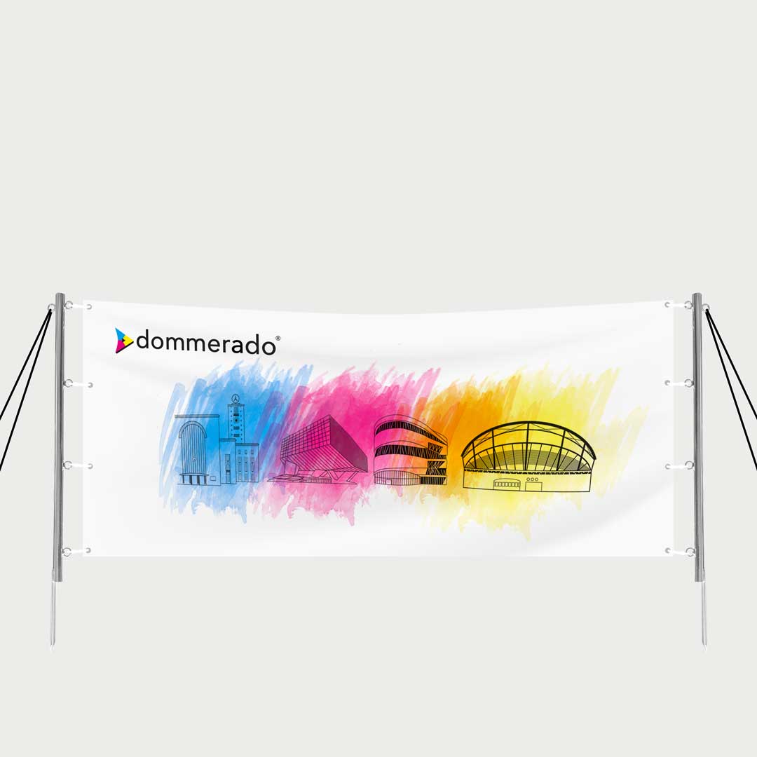 Werbebanner mit farbig bedruckter Bespannung und Stangen links und rechts zur Befestigung des Banners